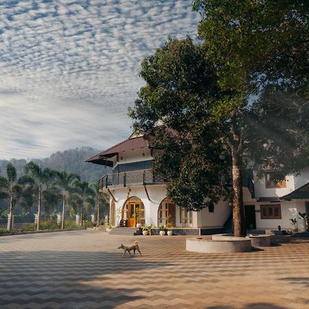 La Cascade Resort Athirappilly Eksteriør bilde