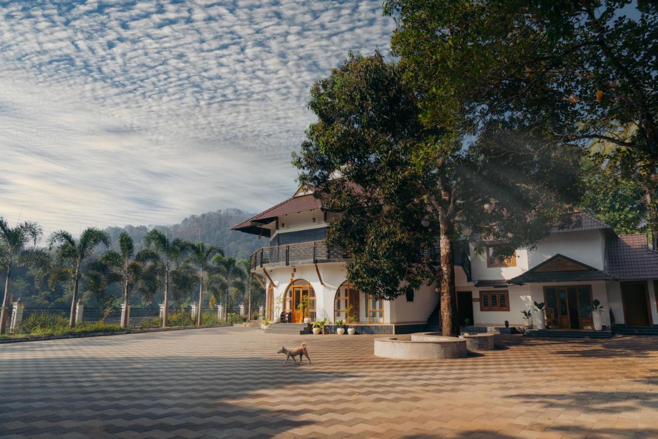 La Cascade Resort Athirappilly Eksteriør bilde